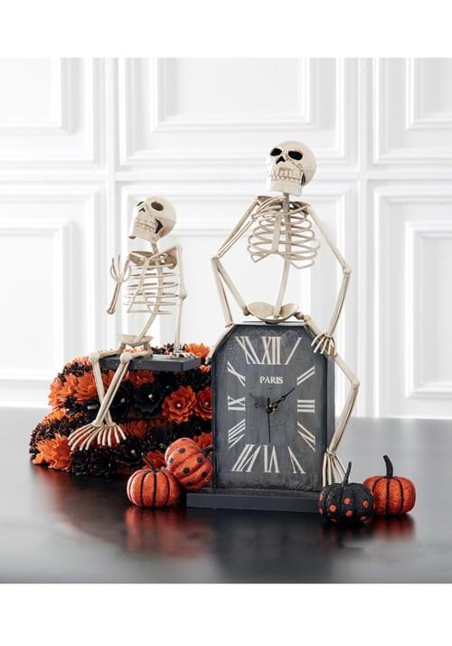 21.5-Inch Tombstone Clock with Skeleton Decoration - US 7289