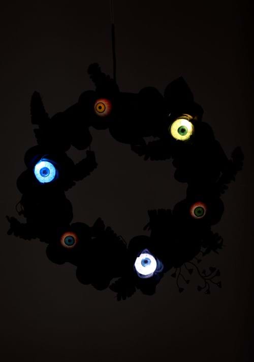 11-Inch Light Up Eyeballs Flower Halloween Wreath Decoration - US 8459