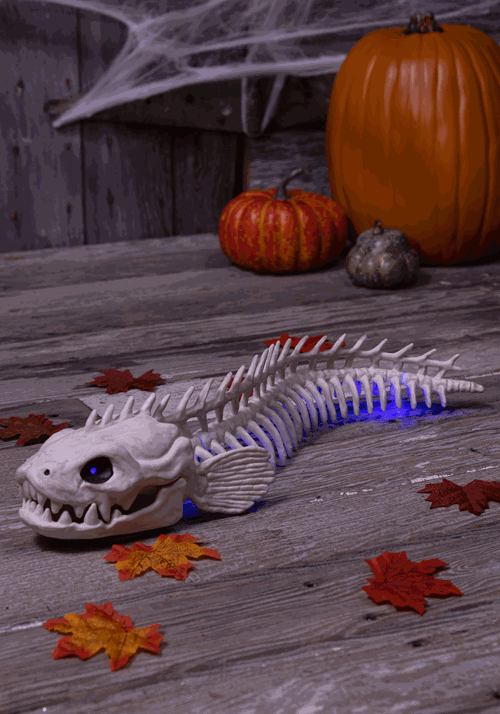 Light Up 19.25 Inch Electric Eel Halloween Decoration - US 7341