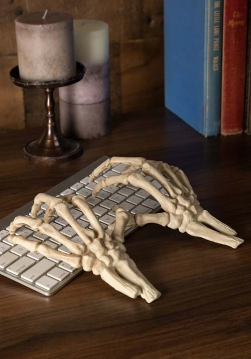 5-Inch Skeleton Hands Prop Decoration - US 5309