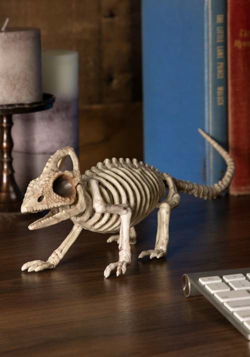8-Inch Lizard Skeleton Halloween Prop - US 8932