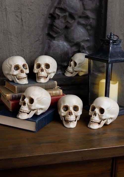 Bag of Skulls with Moving Jaws Halloween Decoration - US 5021
