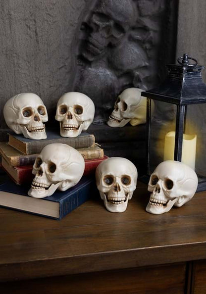 Bag of Skulls with Moving Jaws Halloween Decoration - US 5021