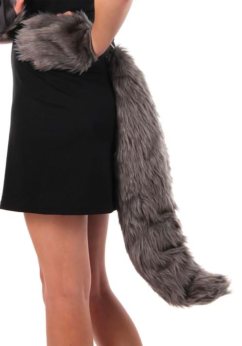 Oversized Deluxe Wolf Tail - US 6102