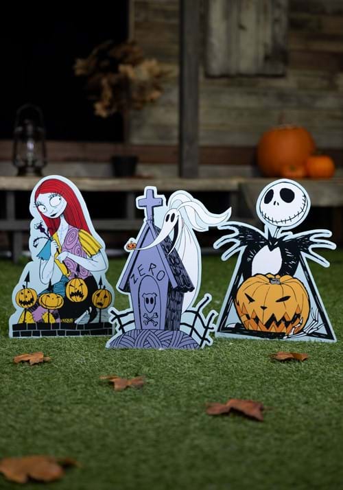 15-Inch Disney Jack, Sally and Zero Yard Decoration Kit - US 8499
