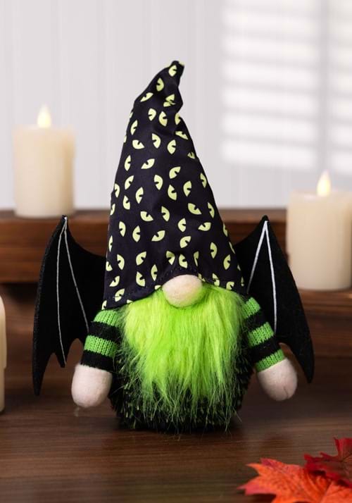 10-Inch Green Garden Gnome Bat Decoration - US 3637