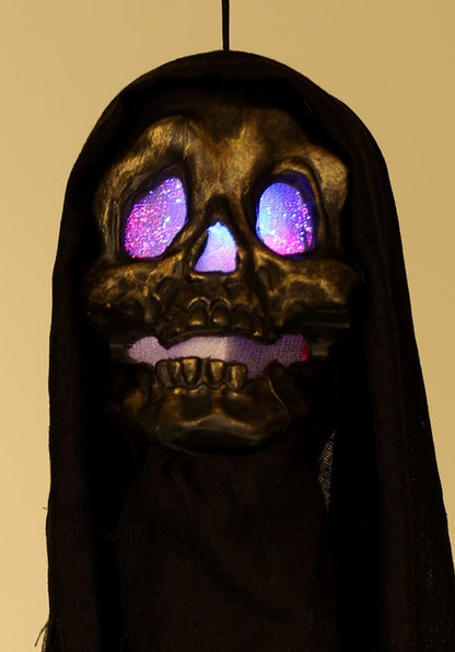 Hanging Color Changing LED Skull Halloween Decoration - US 5148
