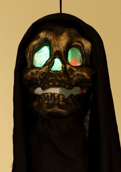 Hanging Color Changing LED Skull Halloween Decoration - US 5148