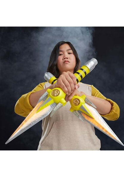 Power Rangers Lightning Collection Mighty Morphin Yellow Ranger Power Daggers Prop Replica - US 1404