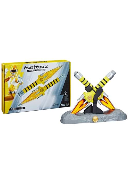 Power Rangers Lightning Collection Mighty Morphin Yellow Ranger Power Daggers Prop Replica - US 1404