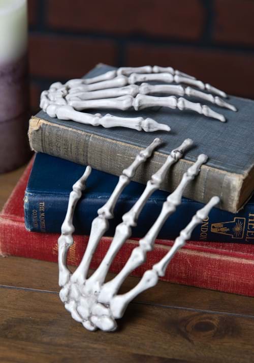 7-Inch Halloween Skeleton Hands Decoration - US 4473