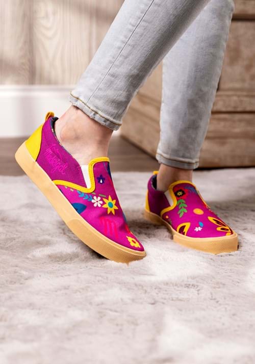 Encanto Women's Embroidered Slip On Sneakers - US 3936